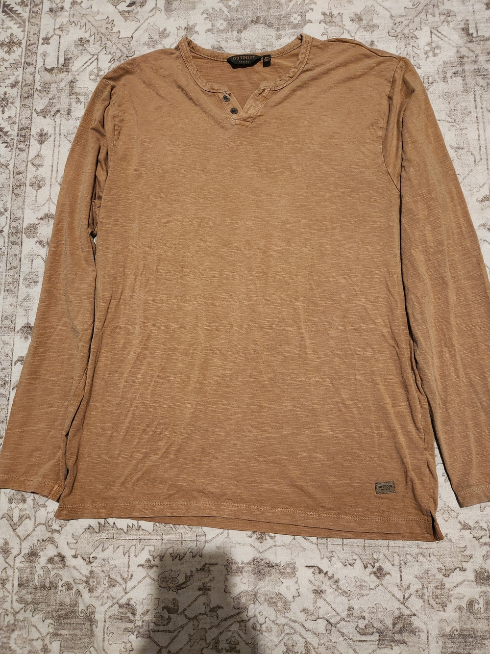 Men's Long-Sleeve Henley Shirt in Tan